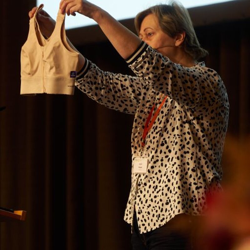 Bild der Frauenselbsthilfe Krebs